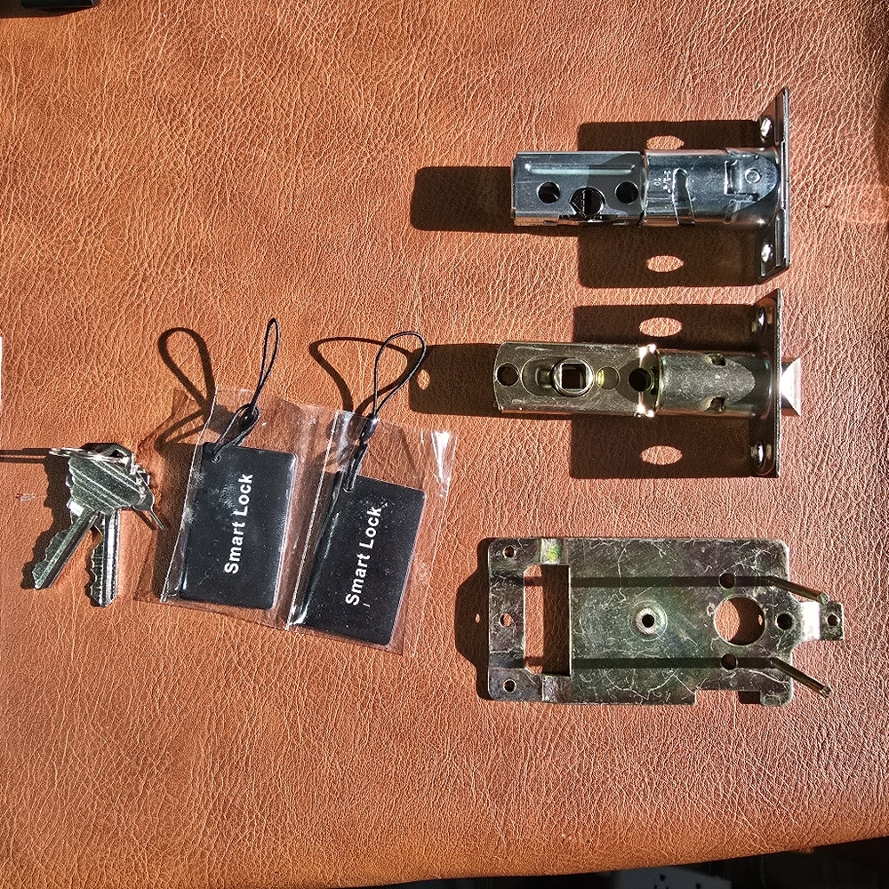 Smart Door Lock - Picture 4 of 10